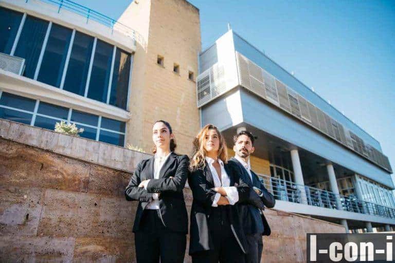 Alumnos posando